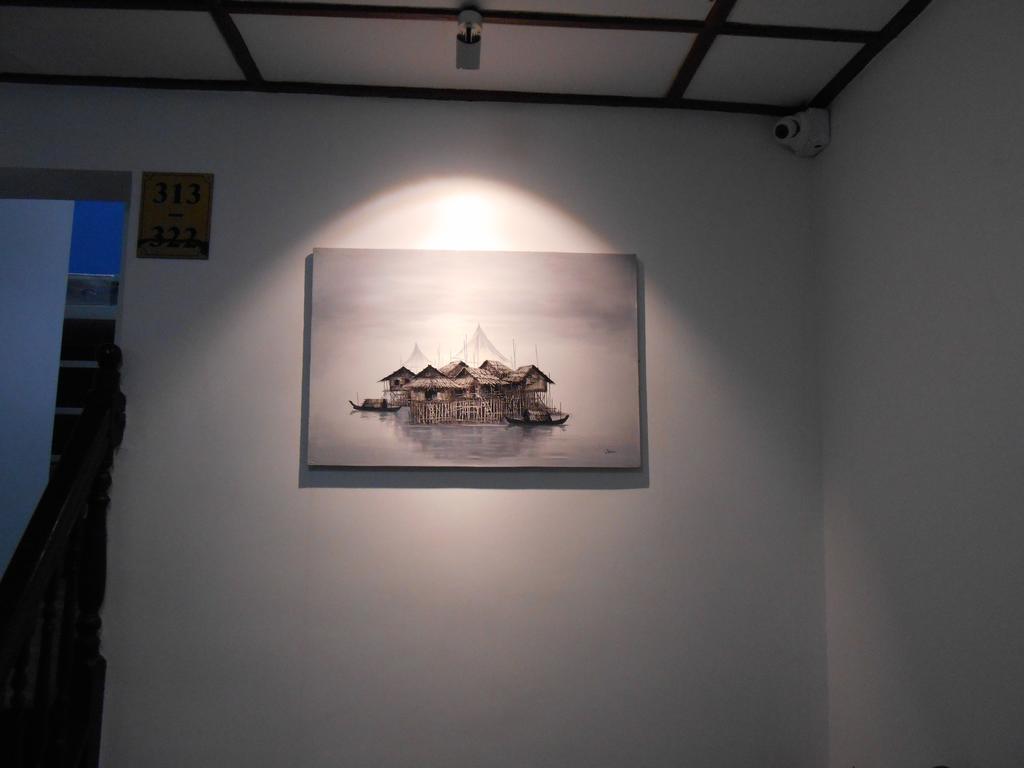 Four Rivers Youth Hostel Yangon Rom bilde