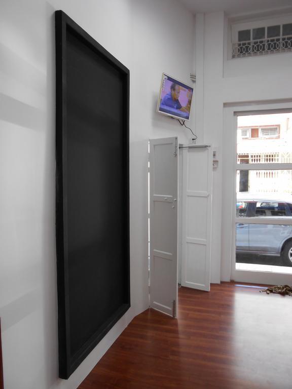 Four Rivers Youth Hostel Yangon Rom bilde